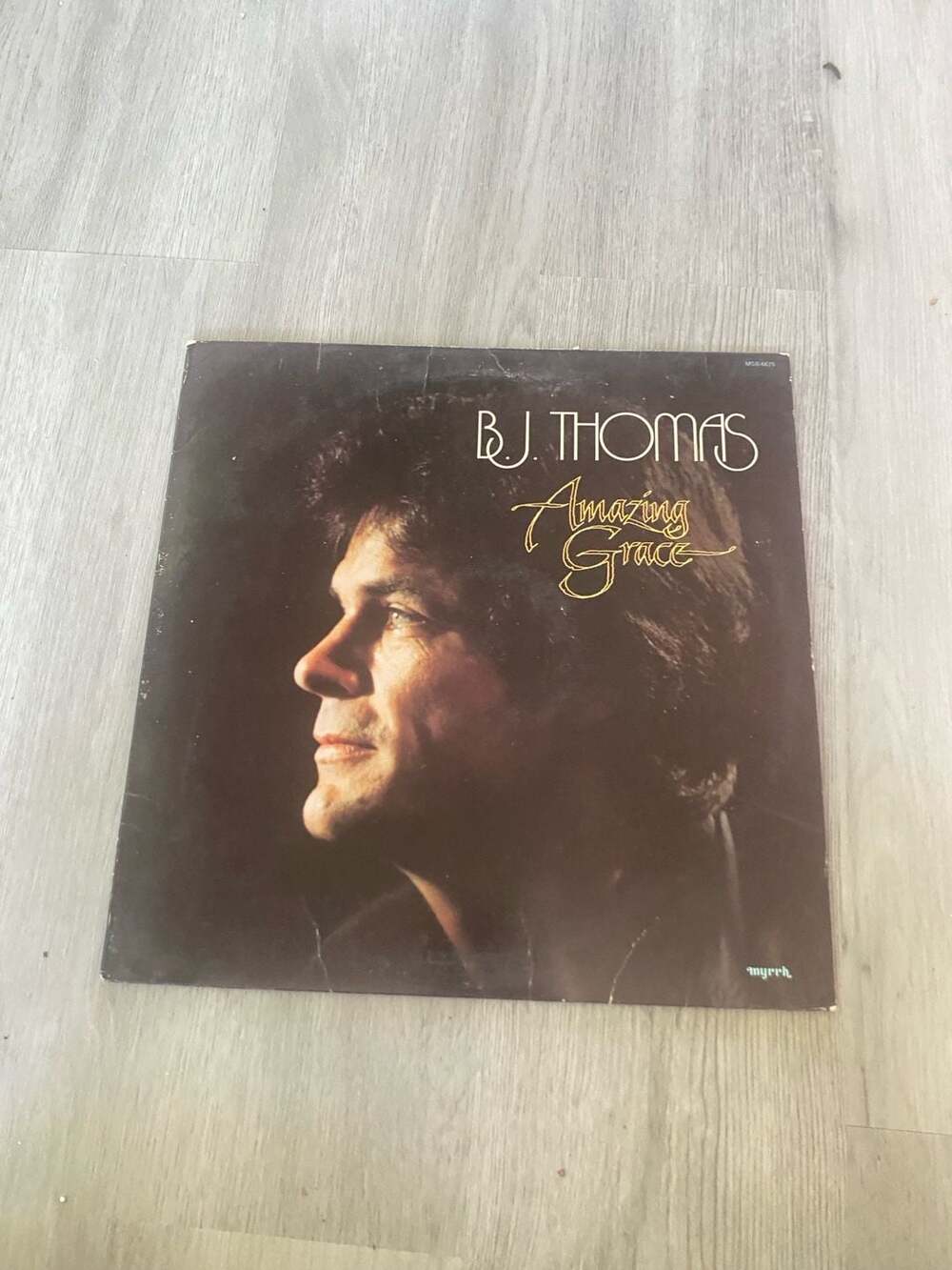 B J Thomas Autograph Vintage LP Album Cover PSA/DNA GRADE 9 MINT